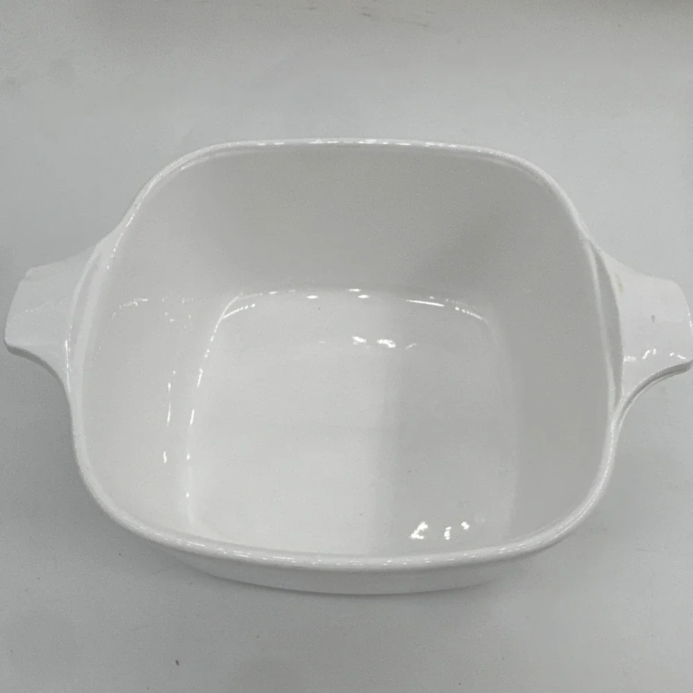 Corning Ware Casserole Dishes 22oz  P-43-B Lot of 3 w/2 Lids Vintage Bakeware
